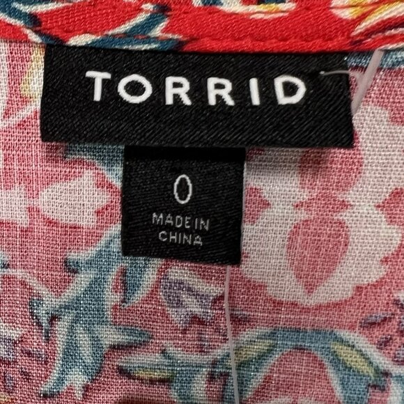Torrid 0 Women’s Top Red Paisley Size Large Tie Front Bell Sleeve V-Neck NWT - Picture 6 of 13